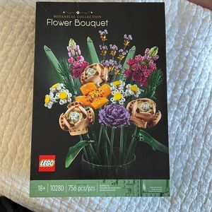 NEW Lego Floral Bouquet